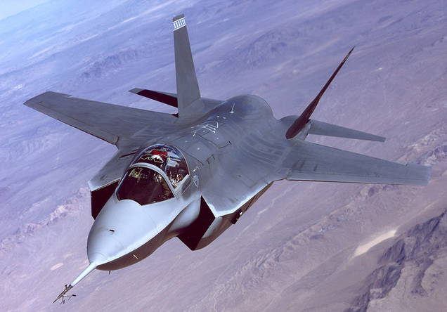 The prototype X-35 photographed during a test flight over Edwards Air Force Base in California (US Air Force)